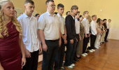 Торжественный выпускной: прощание со школой и шаг в будущее!